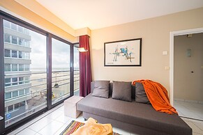 Cozy Studio With Terrace and sea View