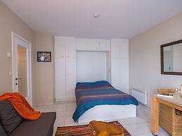 Appealing Studio With Terrace