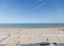 Stylish Westende Getaway