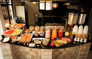 KW HOTEL