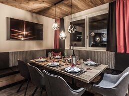 Lush Chalet in Zillertal Near Ski-lift