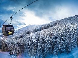 Lush Chalet in Zillertal Near Ski-lift