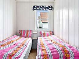 6 Person Holiday Home in Hellesoy-by Traum