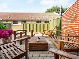 6 Person Holiday Home on a Holiday Park in Hemmet