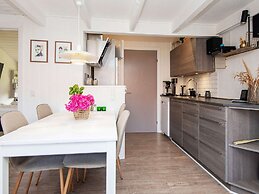 6 Person Holiday Home on a Holiday Park in Hemmet