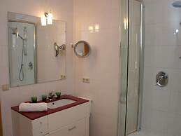 Luxurious Apartment With Sauna