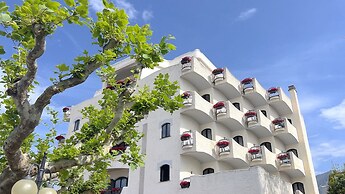 Bajamar Beach Hotel