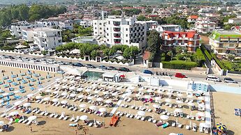 Bajamar Beach Hotel