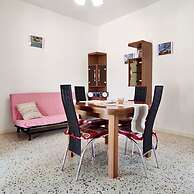 Villetta Paduli - Immersa nel Verde con Vista Mare e Giardino Privato