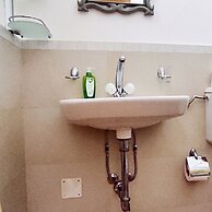 Villetta Paduli - Immersa nel Verde con Vista Mare e Giardino Privato