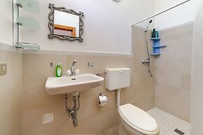 Villetta Paduli - Immersa nel Verde con Vista Mare e Giardino Privato