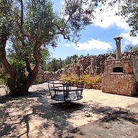 Villetta Paduli - Immersa nel Verde con Vista Mare e Giardino Privato