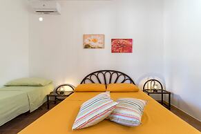 Villetta Paduli - Immersa nel Verde con Vista Mare e Giardino Privato