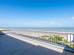 Penthouse With sea View in Koksijde