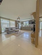 Back Sea Cunda Apart Otel