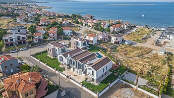 Back Sea Cunda Apart Otel