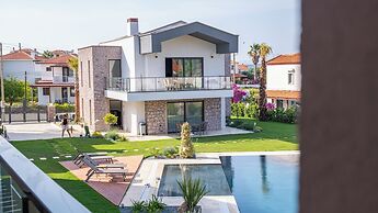 Back Sea Cunda Apart Otel