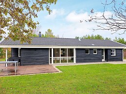 10 Person Holiday Home in Fjerritslev
