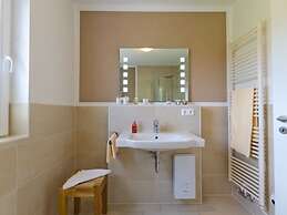 Holiday Home Bloom 2