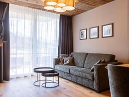 Modern Holiday Apartment With Balcony in Fugen