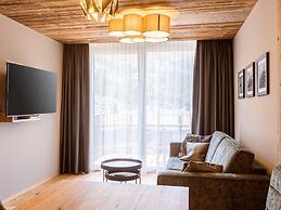 Modern Holiday Apartment With Balcony in Fugen