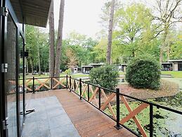 Modern Holiday Home With Decorative Fireplace