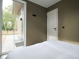 Modern Holiday Home With Decorative Fireplace