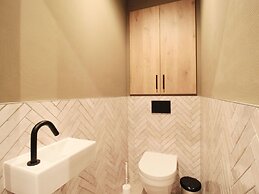 Modern Holiday Home With Decorative Fireplace