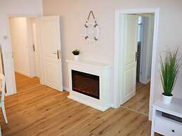 Comfy Apartment With 1 Bedroom and Balcony 134