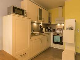 Time out on the Lagoon Modern Retreat