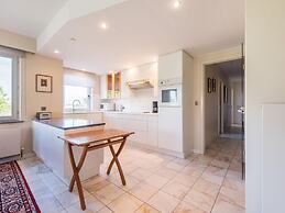 Hawthorn 1-3 g Spacious Apartment Near the sea