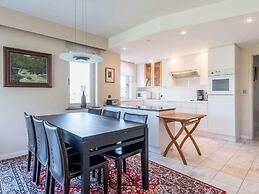 Hawthorn 1-3 g Spacious Apartment Near the sea