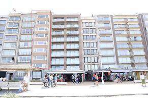 Apartment in Nieuwpoort With sea View