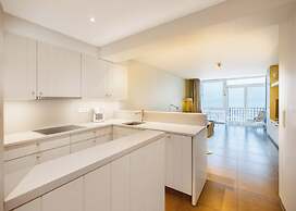 Lavish Apartment for 4 People With Seaview