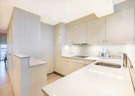 Lavish Apartment for 4 People With Seaview