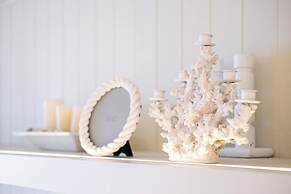 Lavish Apartment for 4 People With Seaview