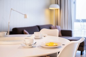 Lavish Apartment for 4 People With Seaview