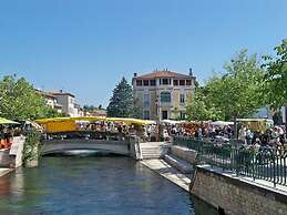 Hugo Comfortable Holiday Residence