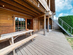Spacious Chalet Surrounded by Nature in Durbuy