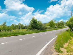 Spacious Chalet Surrounded by Nature in Durbuy