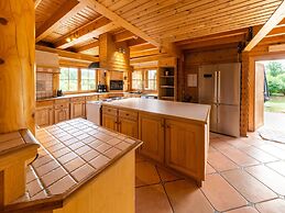 Spacious Chalet Surrounded by Nature in Durbuy