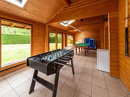 Spacious Chalet Surrounded by Nature in Durbuy