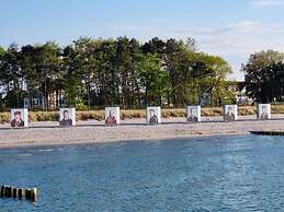 Kommodig Utkiek Modern Retreat