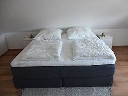 Konnyskoje Modern Retreat