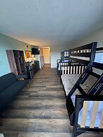 Grand Smokies Resort Lodge