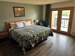 Grand Smokies Resort Lodge