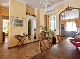 Lou Cade - Theoule-sur-mer