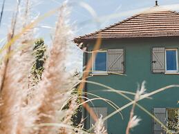 Beautiful Apartment With Shared Pool in Prayssac