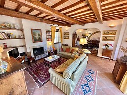 The Life of an Aristocrat on a Country Estate Stay in the Mansion Slee