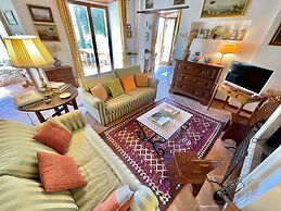 The Life of an Aristocrat on a Country Estate Stay in the Mansion Slee